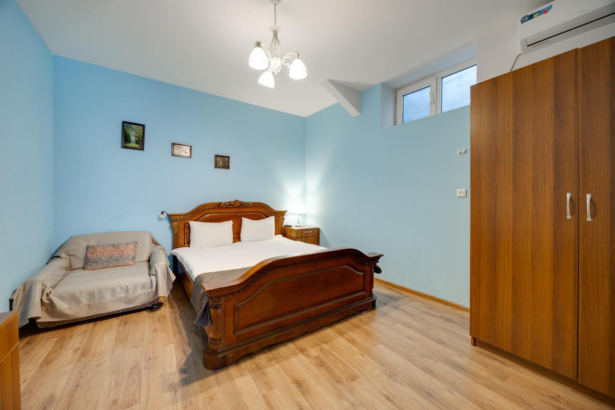 Rustaveli Two Bedroom Apartment With 5 Star Location Tbilisi Exterior foto
