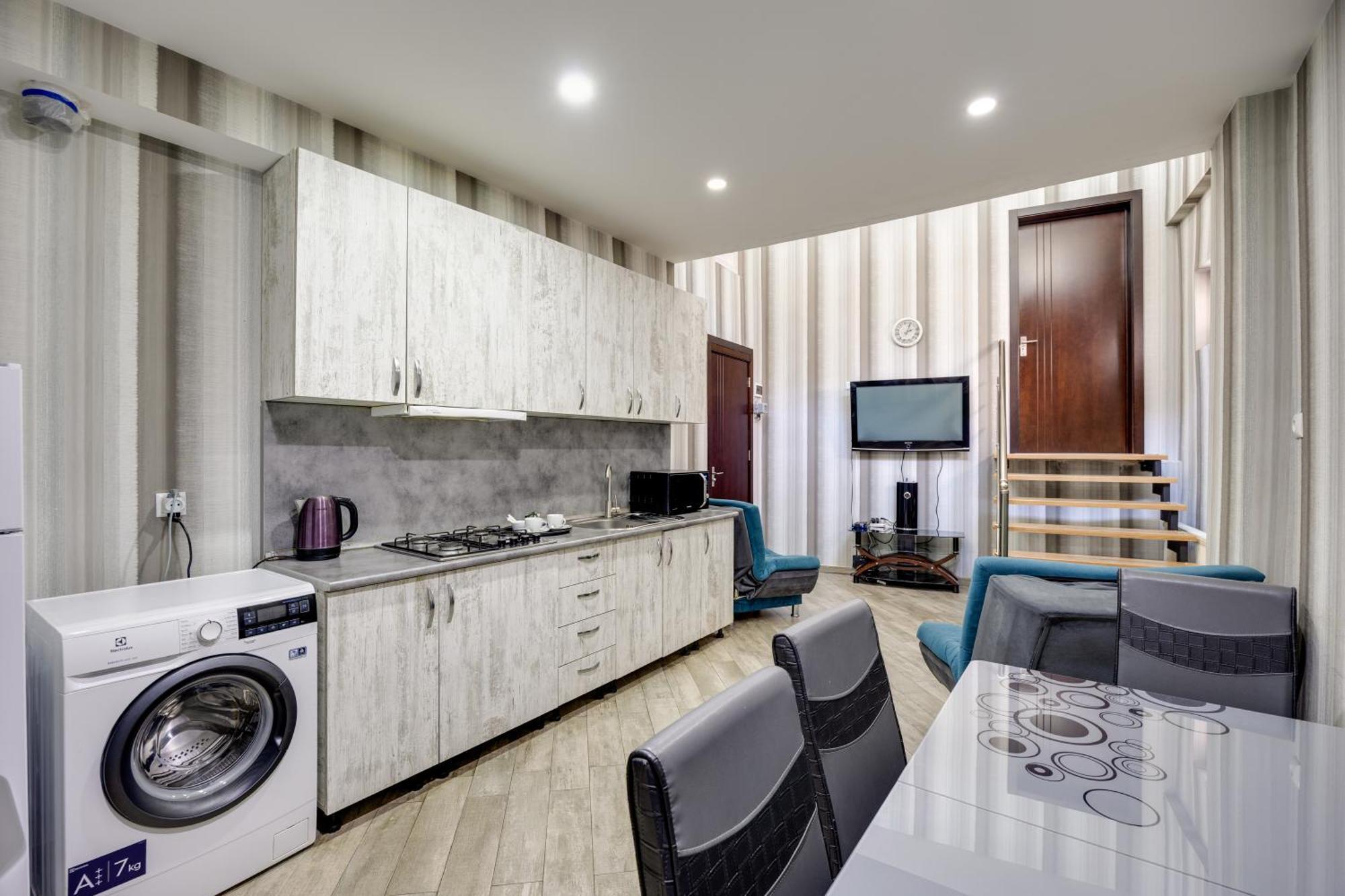 Rustaveli Two Bedroom Apartment With 5 Star Location Tbilisi Exterior foto
